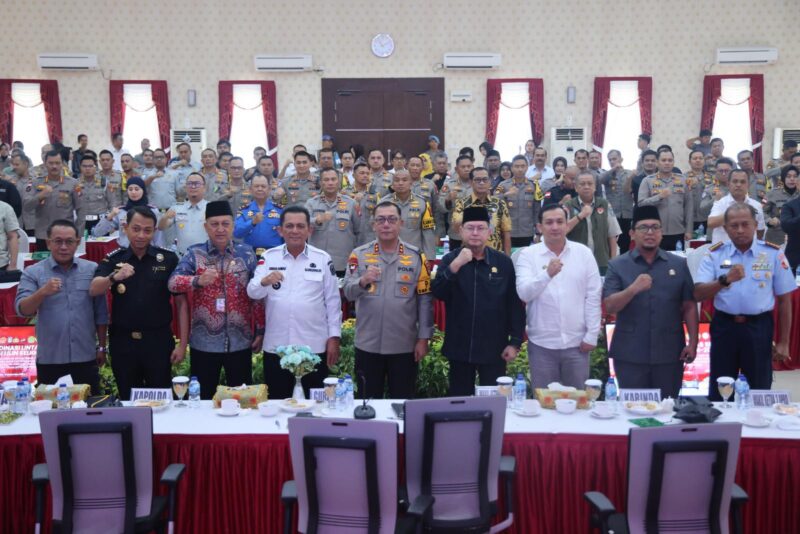 Bangun sinergi antar instansi jelang libur Natal dan Tahun Baru. Polda Kepri gelar Rapat Lintas sektoral operasi lilin Seligi 2024 di Gedung Lancang Kuning Polda Kepri, Kamis (19/12/2024) Matapedia6.com/ Dok Humas Polda
