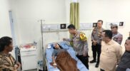 Kapolresta Barelang Kombes Pol Heribertus Ompusunggu saat menjemput Zakaria korban bentrokan antara PT MEG dengan warga Sembulang di Barelang, Jumat (20/12/2024).Matapedia6.com/Dok Polresta