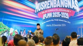 Presiden Prabowo Subianto memberikan pengarahan dalam acara Musyawarah Perencanaan Pembangunan Nasional (Musrenbangnas) Rencana Pembangunan Jangka Menengah Nasional (RPJMN) 2025-2029 di Ruang Rapat Djunaedi Hadisumarto, Kantor Kementerian Perencanaan Pembangunan Nasional/Bappenas,Senin, (30/12/2024), Matapedia6.com/ BPMI Setpres