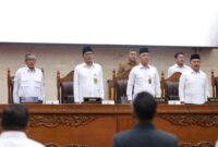 Ketua DPRD Batam Kamaluddin dan para wakil Ketua serta Sekda Batam Jefridin, Selasa (7/1). Foto:Diskominfo