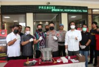 Kapolresta Barelang Kombes Pol Ompusunggu saat memimpin konferensi pers pemusnahan narkotika jenis Sabu di Loby Utama Polresta Barelang, Jumat (17/1/2024).Matapedia6.com/Dok Polresta