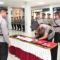 Kapolresta Barelang Kombes Pol H Ompusunggu pimpin serah terima Jabatan Kapolsek  Batuaji dan Kapolsek Batuampar di loby utama Polresta Barelang, Sabtu (18/1/2025). Matapedia6.com/Dok Polresta Barelang