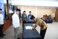 Rudi lantik direktur pengamanan aset BP Batam. Foto:Istimewa