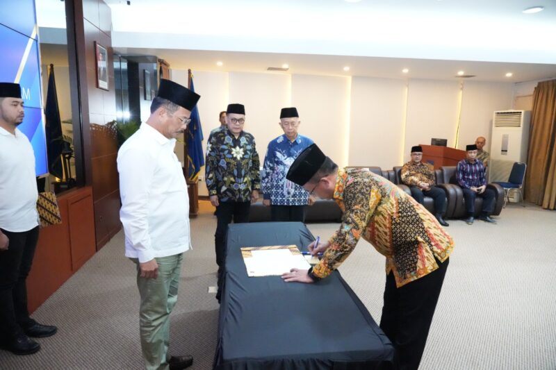 Rudi lantik direktur pengamanan aset BP Batam. Foto:Istimewa