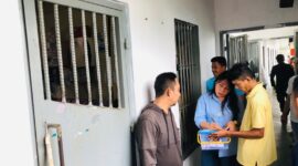 Tim medis mengecek kesehatan warga binaan Lapas Batam, Senin (27/1). Foto:Dok/Lapas