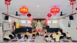 Warga binaan Lapas Batam ibadah Imlek 2025, Rabu (29/1). Foto:Dok/Lapas