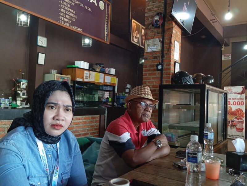 Manajemen RSU Mutiara Aini Batu Aji Lia Ambarwati  saat diwawancarai wartawan, Jumat (31/1). Foto:Rega/matapedia