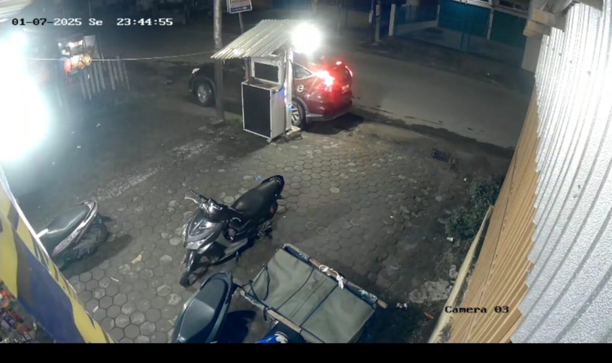 Screenshot mobil CRV yang dibawa pelaku isi bensin langsung kabur. Foto:Ist