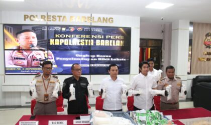 Kasat Reskrim Polresta Barelang AKP Debby Tri Andrestian saat memimpin konferensi pers di lobi utama Polresta Barelang, Rabu (5/2/2025). Matapedia6.com/Dok Polresta Barelang