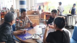 Kabid Humas Polda Kepri Kombes Pol Zahwani Pandra Arsyad saat bertemu dengan pelaku usaha pariwisata Montigo Resort Nongsa di Kota Batam, Rabu (5/2/2025). Matapedia6.com/Dok Humas Polda