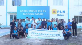 Pegawai PLN Batam. Foto:Istimewa