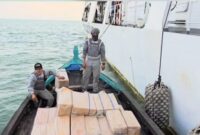 Ratusan ball rokok ilegal merek Luffman diamankan Bakamla. Foto;Dok/Bakamla