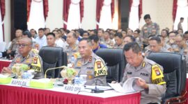 Kapolda Kepri gelar pertemuan dengan seluruh pejabat utama Polda Kepri dan keluarkan 10 Kebijakan dalam menjalankan tugas, Selasa (18/2/2025). Matapedia6.com/Dok Humas Polda