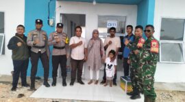 Dua warga Rempang pindah ke Rumah baru pada Jumat (21/2/2025). Foto:Dok/Humas BP