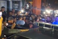 Pelaku pencurian nyaris diamuk massa di depan Perumahan PGRI Sagulung beberapa hari lalu. Foto:Dok/Ist