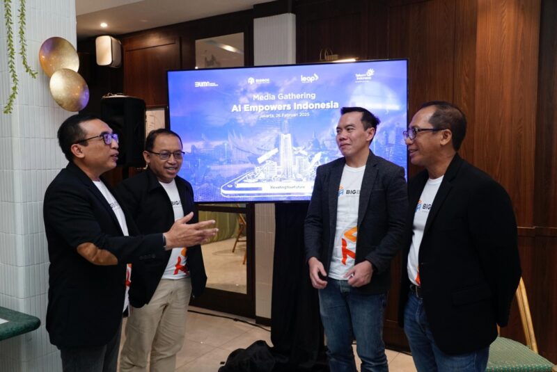 (Dari kiri ke kanan) VP Corporate Communication Telkom Andri Herawan Sasoko, CEO BigBox AI Agus Laksono, Direktur Digital Business Telkom Muhamad Fajrin Rasyid, dan EVP Digital Business & Technology Telkom Komang Budi Aryasa. Foto:Telkom
