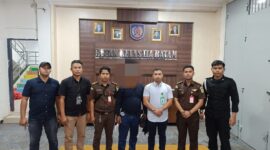 Buronan kasus KDR dijebloskan ke Rutan Batam. Foto:Dok/Intelijen Kejari Batam