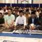 Wali Kota Batam Amsakar Ahmad bersama masyarakat kota Batam melaksanakan Salat Idul Fitri 1446 H di Masjid Agung Raja Hamidah, Senin (31/3/2025). Matapedia6.com/Dok Diskominfo