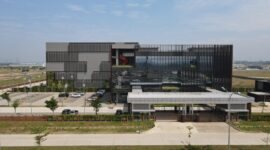 Gedung Data Center NeutraDC. Foto:Telkom