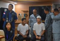 2 Nelayan Indonesia yang dijemput Bakamla, Rabu (19/3). Foto:Dok/Bakamla