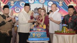 Lisa bersama dengan pemko serta pejabat pemerintah lainnya di Anniversary PLG ke 5 beberapa hari lalu. Foto:Dok/Ist