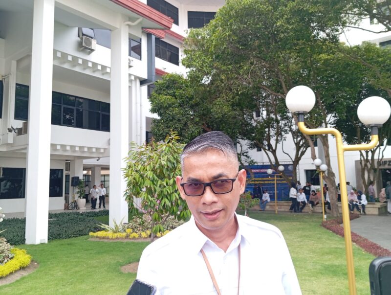 Plt Kepala Dinas Tenaga Kerja dan Transmigrasi (Disnakertrans). Foto:rega/matapedia