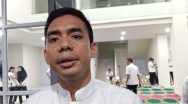 Dirreskrimsus Polda Kepri, Kombes Pol Silvester Mangombo Marusaha Simamora saat memberikan keterangan kepada wartawan, Kamis (27/3/2025). Matapedia6.com/Luci