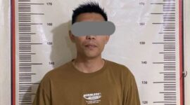 Pelaku rekaman wanita yang mandi ditangkap Buser Polsek Sekupang. Foto:Dok/Polsek