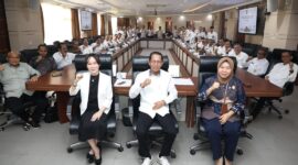 Wali Kota dan Wakil Wali Kota bersama calon kepala dinas. Foto:Dok/MC