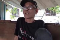 Herman salah satu penghuni kos yang ada di blok V Lubuk Baja Kota Batam Provinsi Kepri, Kamis (3/4/2025). Matapedia6.com/Luci

