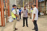 Deputi BP Batam Irjen Pol Ruslan Aspan, meninjau pengembangan Bandara Internasional Hang Nadim, Selasa (22/4). Foto:Dok/Humas BP