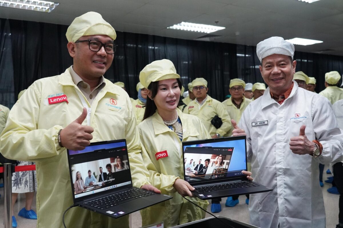 Wakil Kepala BP Batam Li Claudia tengah. Foto:dok/Humas