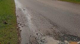 Kondisi jalan S Parman Kecamatan Sei Beduk Tanjung Piayu Kota Batam Provinsi Kepri, Senin (14/4/2025). Matapedia6.com/Luci