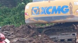 Pelebaran jalan menuju Kantor Camat Sagulung diprioritaskan pembangunan drainase, Senin (14/4). Foto:matapedia