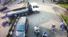 Kondisi kecelakaan di simpang Vitka Tiban Centre Sekupang Kota Batam Provinsi Kepri, Jumat (3/5/2025). Matapedia6.com/Istimewa
