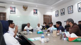 Deputi bidang investasi BP Batam bersama sejumlah awak media, Selasa (6/5). Foto:dok/ humas
