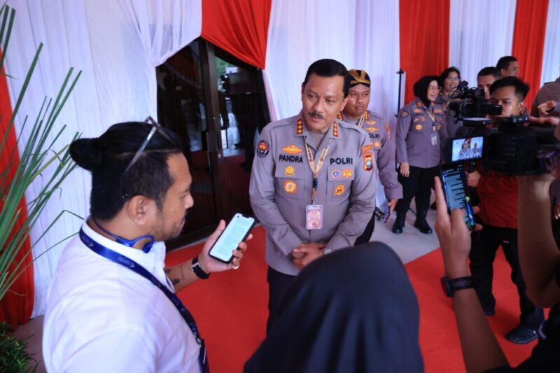 Kabidhumas Polda Kepri Kombes Pol Zahwani Pandra Arsyad saat memberikan keterangan kepada awak media usai pelatihan di Semarang, Kamis (8/5/2025). Matapedia6.com/Dok Humas Polda