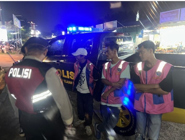 Ditsamapta Polda Kepri saat melakukan penertiban juru parkir di beberapa titik di Kota Batam, Jumat (9/5/2025). Matapedia6.com/Dok Humas Polda