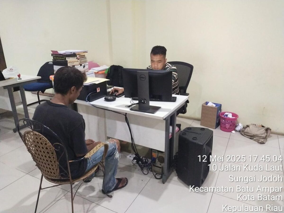 Polresta Barelang amankan 15 juru parkir liar dari beberapa wilayah di Kota Batam, terjaring operasi pekat Seligi 2025, Senin (12/5/2025). Matapedia6.com/Dok Humas Polresta Barelang.