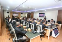erkuat sinergi antara dunia akademik dan institusi kepolisian, Kapolda Kepulauan Riau Irjen Pol Asep Safrudin menerima kunjungan akademik dari mahasiswa Program Doktor Ilmu Lingkungan Universitas Negeri Padang (UNP) di Ruang Rapat Utama (Rupatama) Polda Kepri, Kamis (15/5/2025) Matapedia6.com/Dok Humas Polda