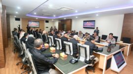 erkuat sinergi antara dunia akademik dan institusi kepolisian, Kapolda Kepulauan Riau Irjen Pol Asep Safrudin menerima kunjungan akademik dari mahasiswa Program Doktor Ilmu Lingkungan Universitas Negeri Padang (UNP) di Ruang Rapat Utama (Rupatama) Polda Kepri, Kamis (15/5/2025) Matapedia6.com/Dok Humas Polda