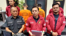 Kasatreskrim Polresta Barelang AKP Debby Andrestian saat memberikan keterangan kepada awak media di Polresta Barelang, Sabtu (17/5/2025). Matapedia6.com/Dok Humas Polres