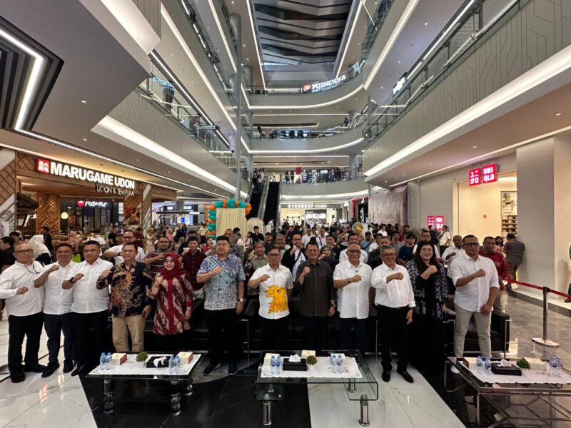 Peluncuran ribuan paspor di Grand Mall Batam, Sabtu (17/5). Foto:dok/Imigrasi
