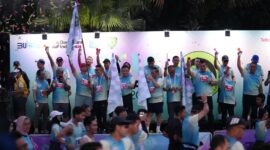 Gubernur DKI Jakarta Pramono Anung, Plt Komisaris Utama Telkom Marcelino Pandin, Direktur Utama Telkom Ririek Adriansyah, Direktur Utama Telkomsel Nugroho, beserta jajaran Komisaris dan Direksi Telkom dan Telkomsel saat Seremoni flag off pada acara Digiland Run 2025. Foto:Telkom