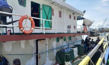 Kapal MT. Sea Dragon Tarawa, berbendera Indonesia yang ditangkap tim gabungan membawa narkotika kurang lebih 1,8 ton, Rabu (21/5/2025).Matapedia6.com/Istimewa
