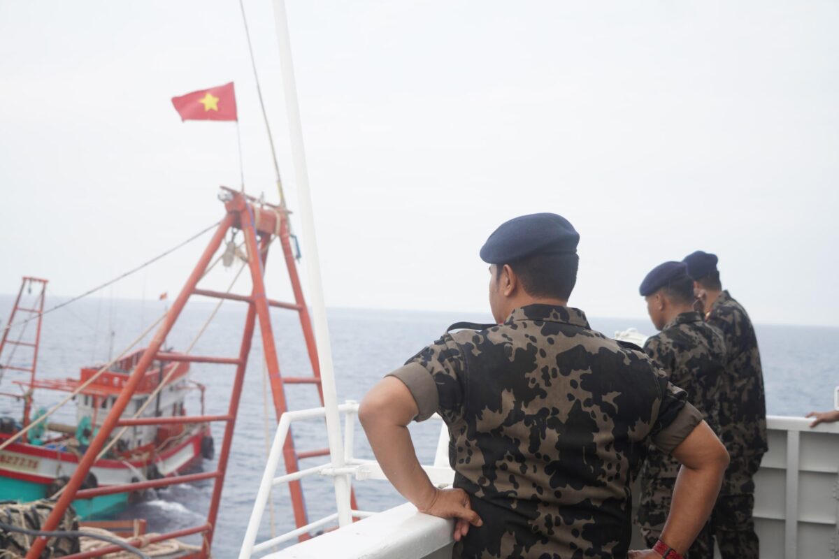 Direktur Jenderal PSDKP Kementerian Kelautan dan Perikanan, Dr. Pung Nugroho Saksono saat memimpin penangkapan Kapal Ikan Asing di Laut Natuna, beberapa waktu lalu. Matapedia6.com/Dok PSDKP