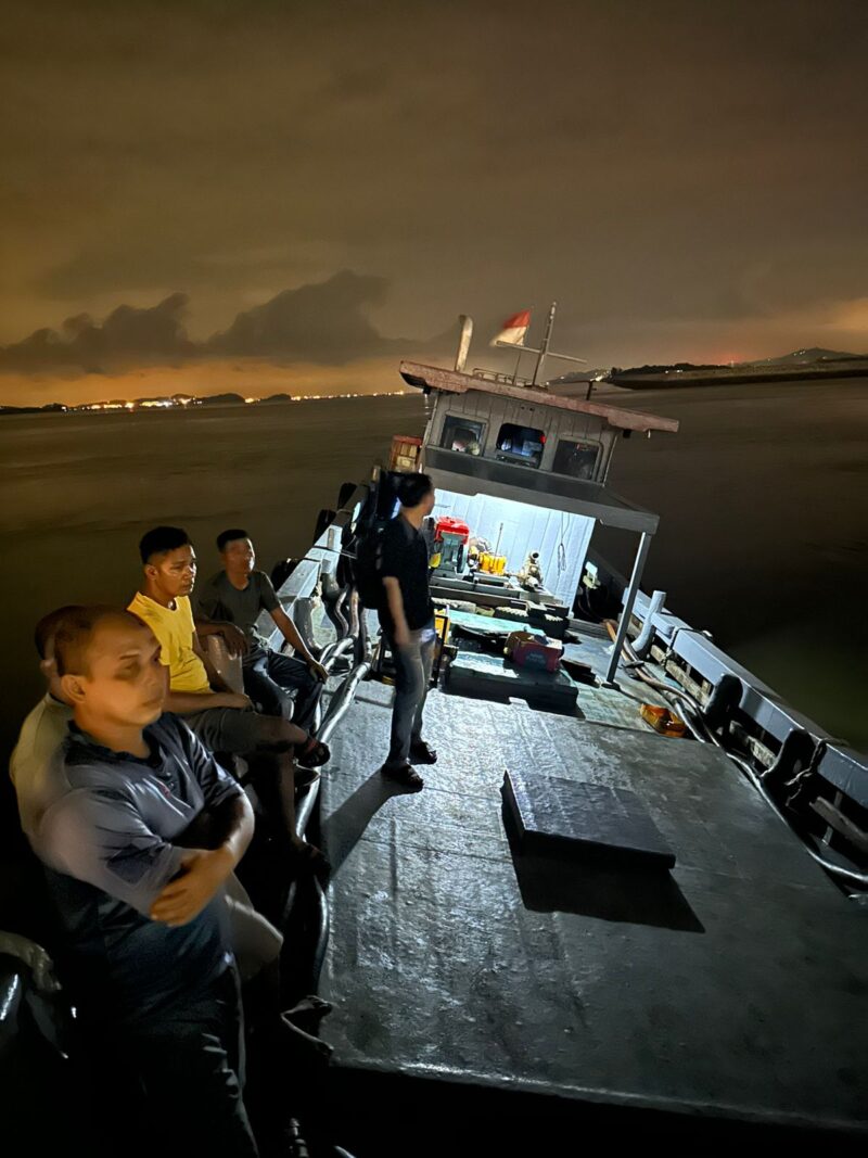 Kapal KM Riski laut-IV yang ditangkap Ditreskrimsus Polda Kepri, yang membawa BBM jenis Solar sebanyak 10 ton, Kamis (29/5/2025). Matapedia6.com/Dok Ditreskrimsus