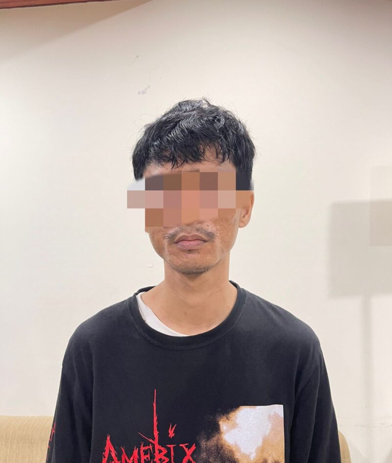 Pelaku penyelundupan heroin 1 kilogram heroin di pintu keluar Harbour Bay Jodoh, Kota Batam, Senin (5/5/2025) lalu. Matapedia6.com/Dok Ditresnarkoba