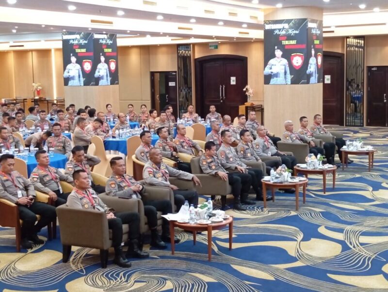 Personel Ditsamapta Polda Kepri saat mengikuti pelatihan dan pembekalan hukum kepada seluruh personel Ditsamapta di Hotel AP Premier, Jodoh, Batam, Rabu (21/5/2025). Matapedia6.com/Luci
