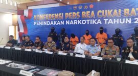 Bea cukai ungkap penyelundupan sabu di Bandara Hang Nadim dalam konferensi pers, Rabu (21/5). Foto:matapedia